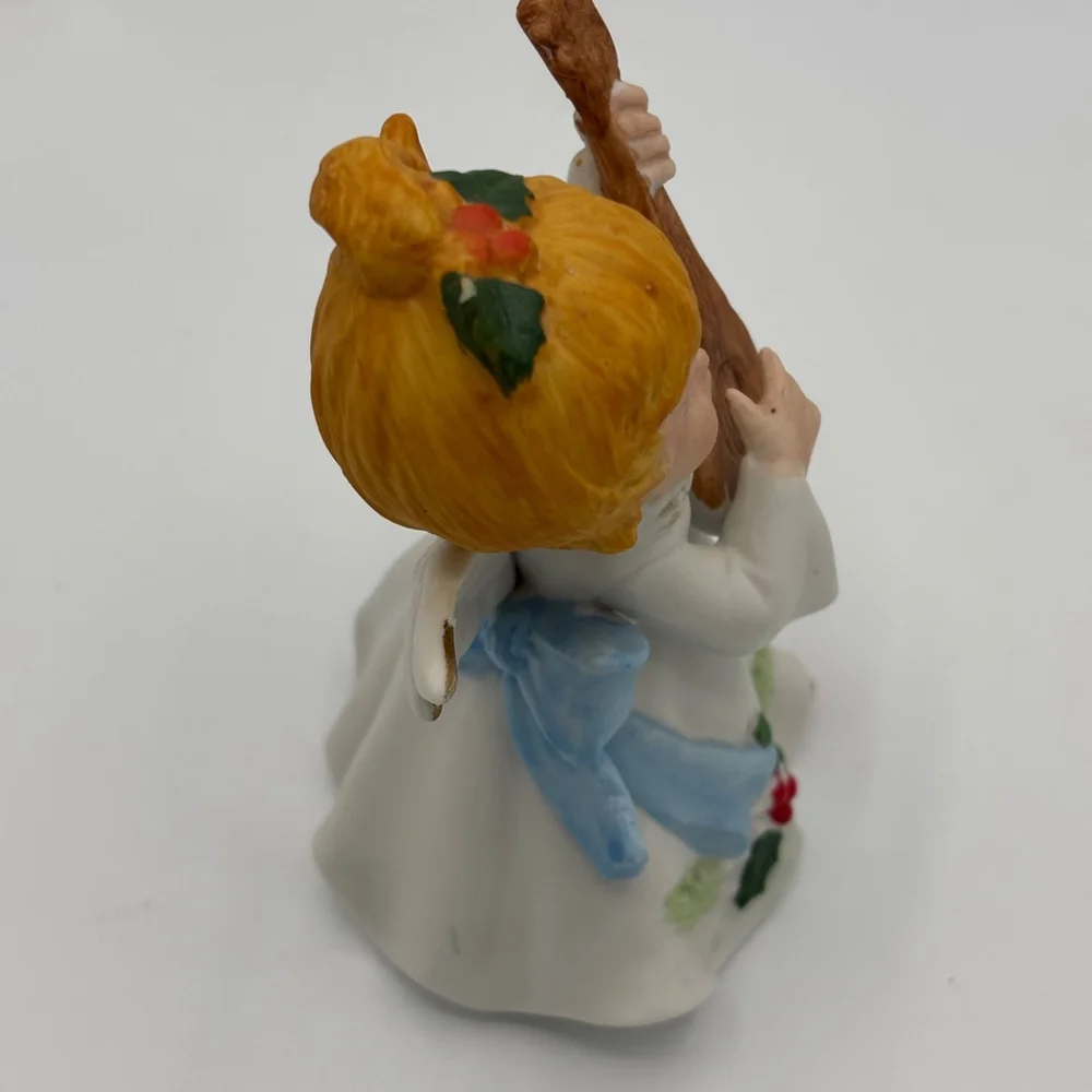 Vintage 1970s Homco 5551 Christmas Angel Figurine Mandolin Lute Porcelain